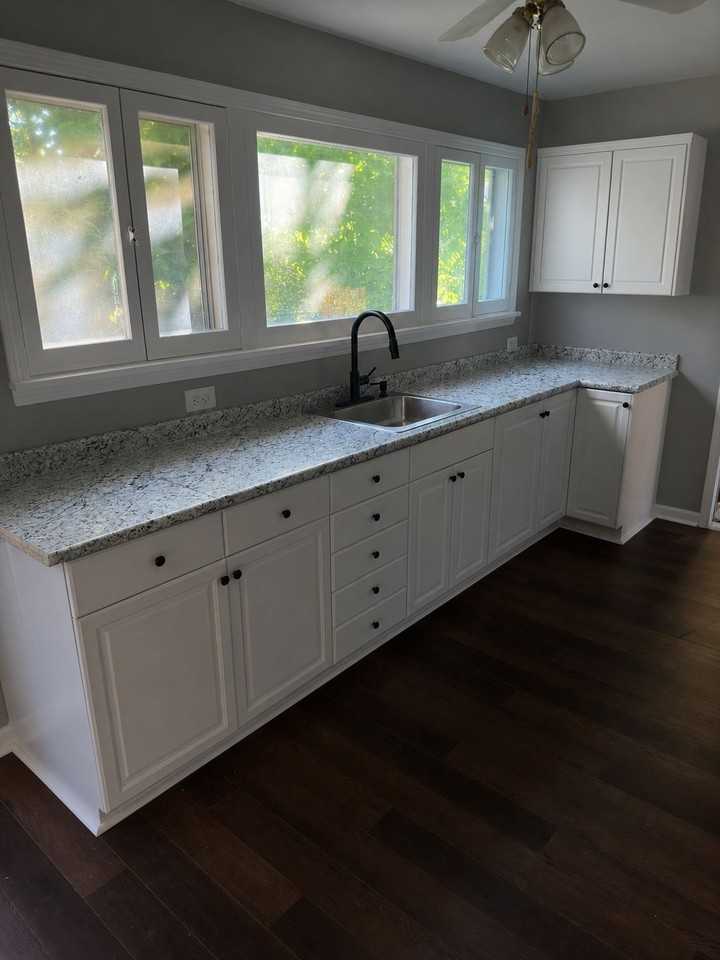 472 Lamson Ave - Photo 2 of 16