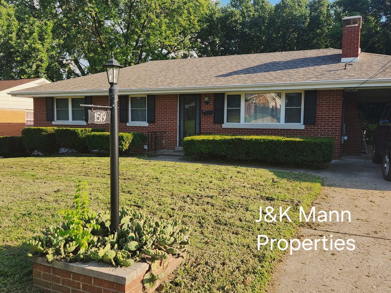 1519 Saint Marys Blvd - Photo 3 of 21