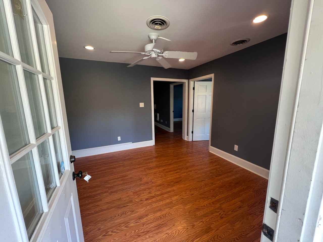 6323 Mallory Dr - Photo 5 of 15