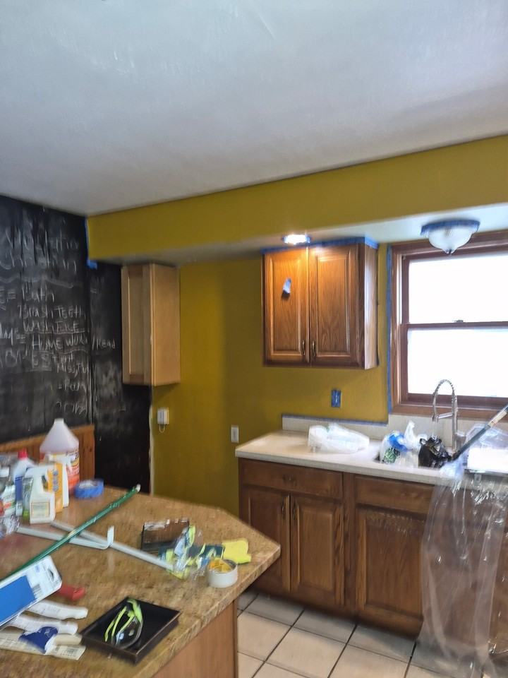 2514 S 15th Pl #A - Photo 2 of 11