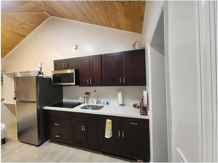 440 Maddock St #B - Photo 7 of 11