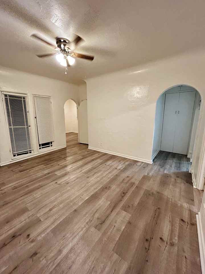 808 N Poinsettia Pl #808-2-5 - Photo 4 of 20