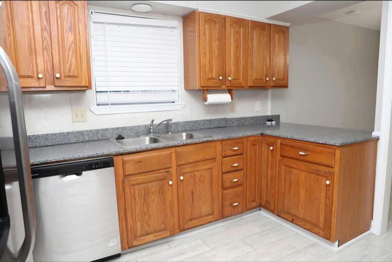 417 Brandywine Blvd - Photo 4 of 20