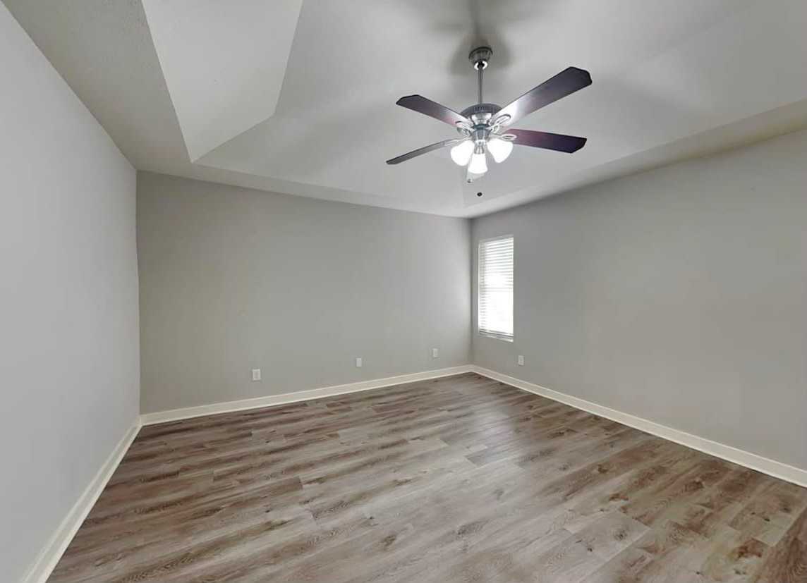 6716 Timberlane West Dr - Photo 2 of 7