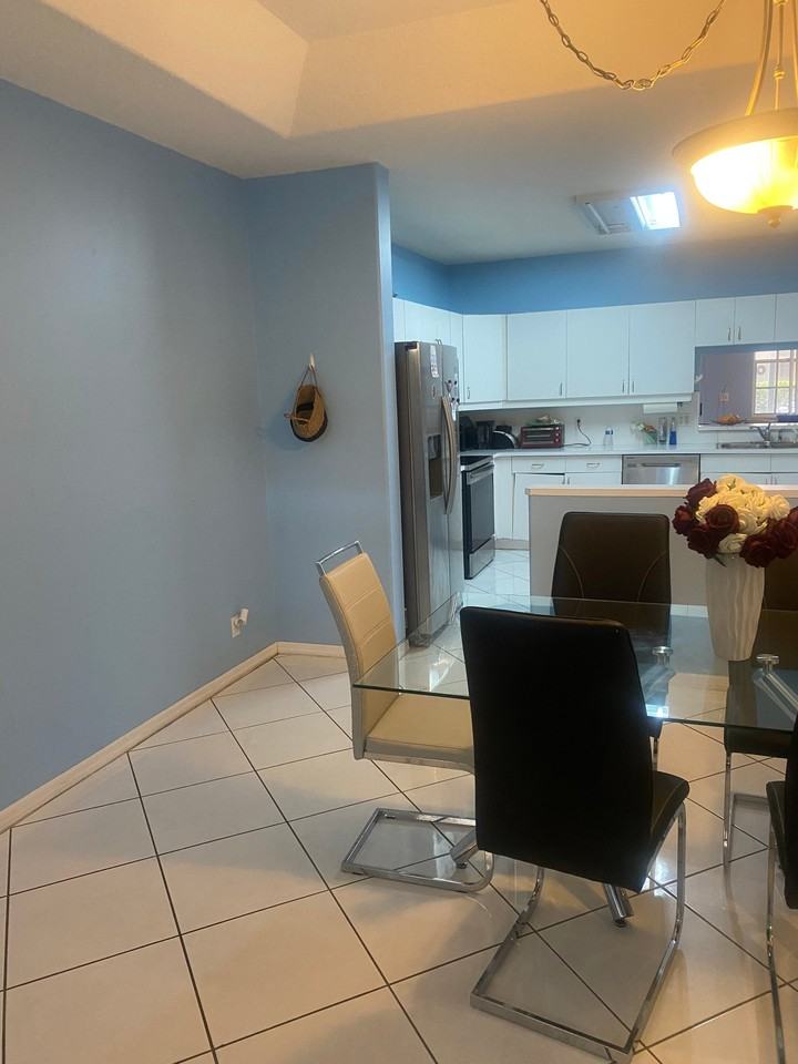 9678 Royal Palm Blvd - Photo 2 of 20