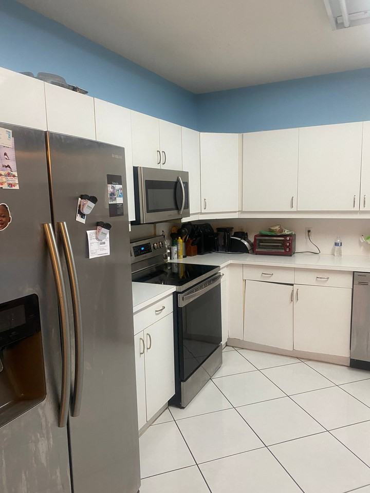 9678 Royal Palm Blvd - Photo 3 of 20