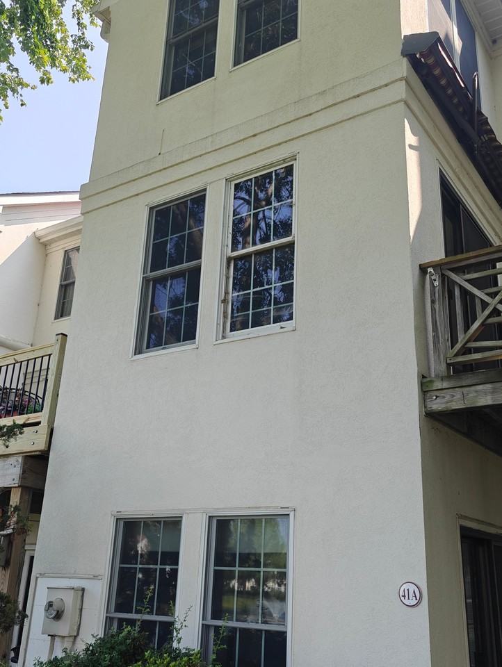 41A Queen Catherine Ct #END - Photo 3 of 6