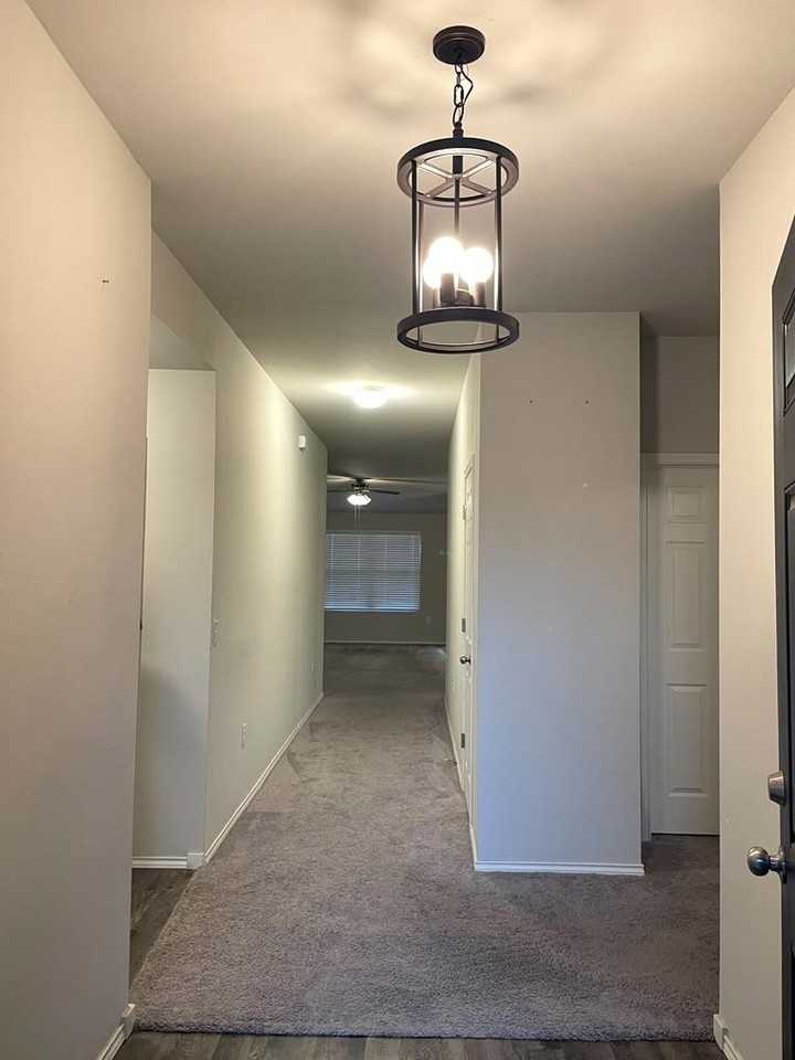 1813 Melanie Dr - Photo 3 of 20