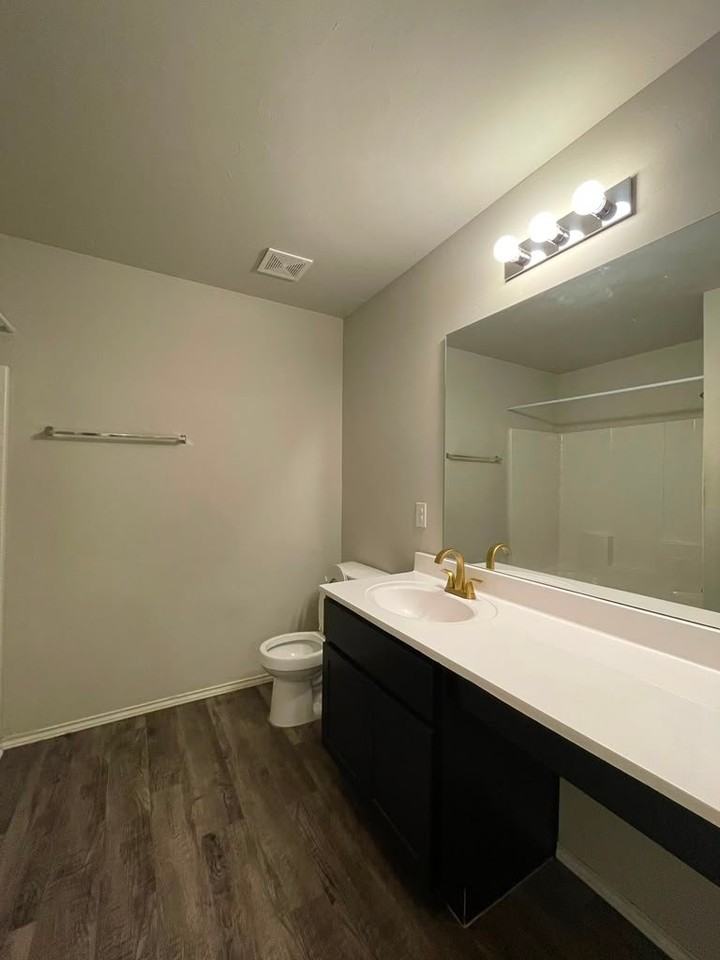 1813 Melanie Dr - Photo 7 of 20