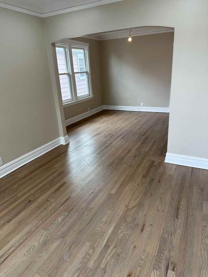5204 N Ludlam Ave #2 - Photo 3 of 13