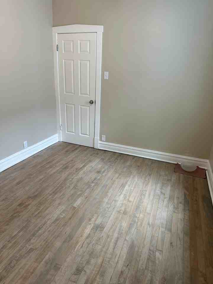 5204 N Ludlam Ave #2 - Photo 6 of 13