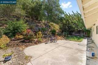 1566 Mann Dr - Photo 3 of 20