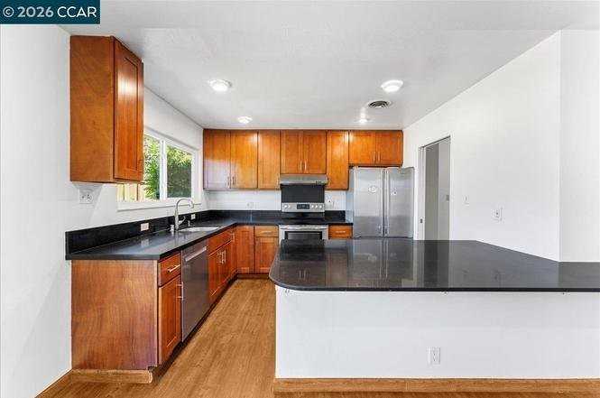 1566 Mann Dr - Photo 6 of 20