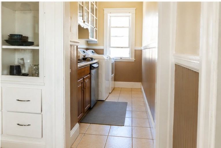 39 Woodford St #3 - Photo 4 of 8