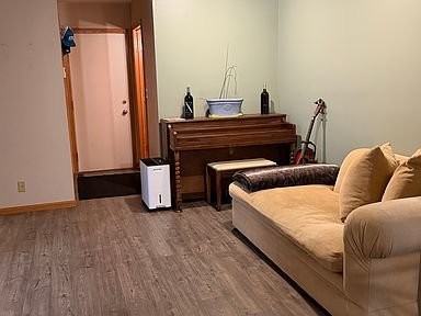 4N233 Norris Ave - Photo 4 of 14