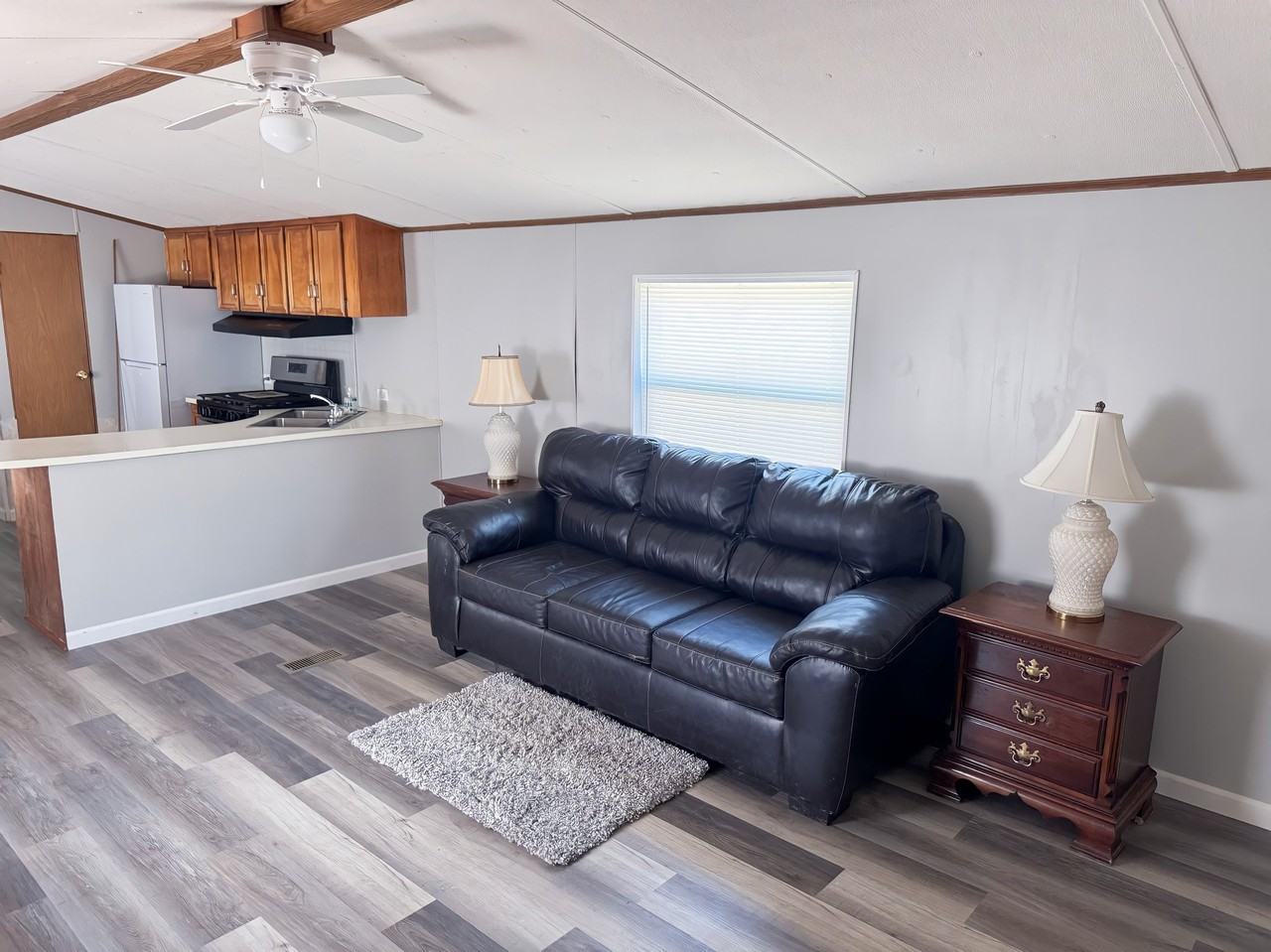 1116 Rim Rd - Photo 3 of 9