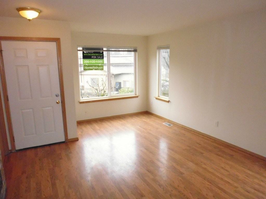 2210 Grade Rd - Photo 3 of 17