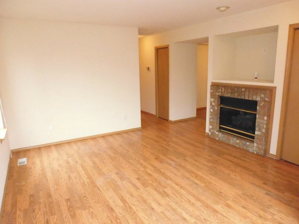 2210 Grade Rd - Photo 5 of 17