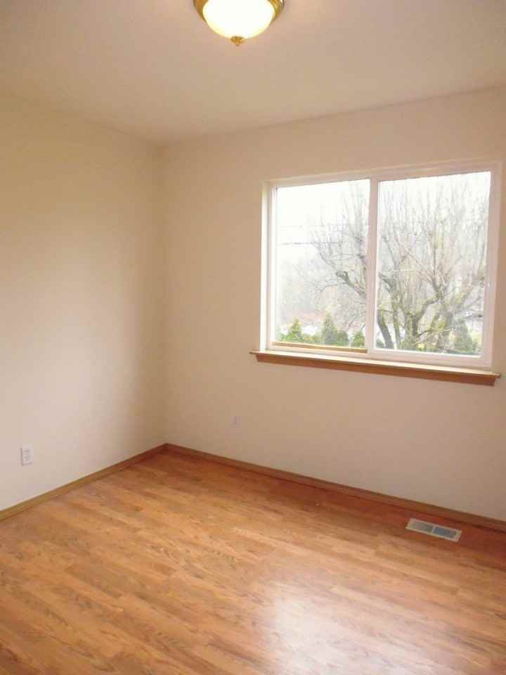 2210 Grade Rd - Photo 6 of 17