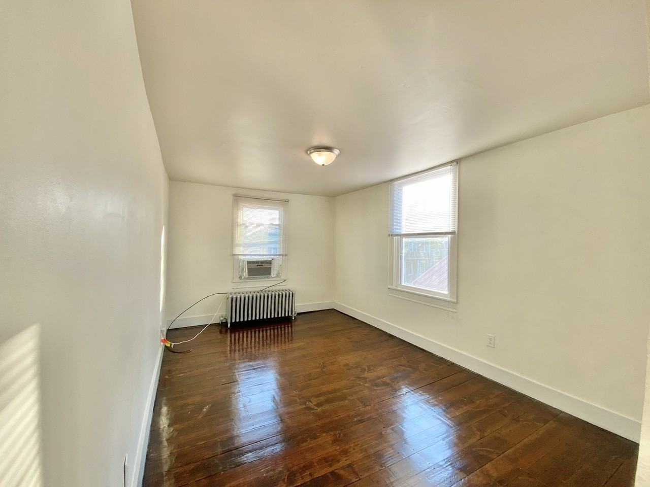 1140 Ash St #201 - Photo 2 of 9