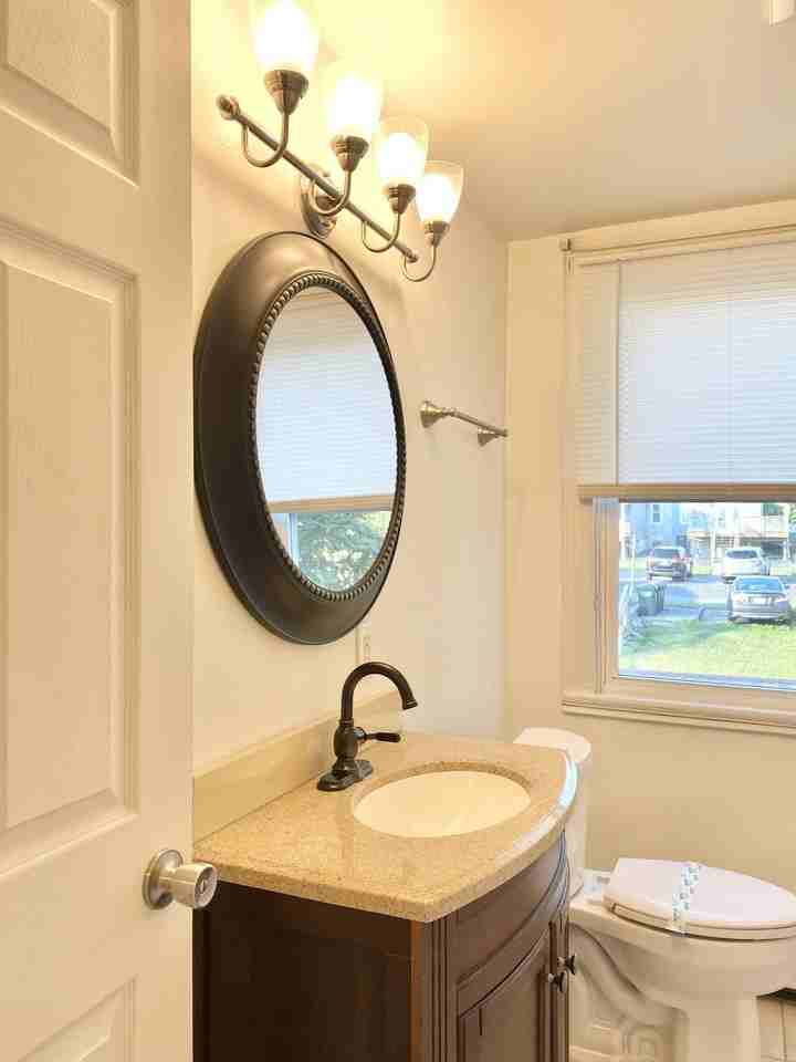 1140 Ash St #201 - Photo 7 of 9