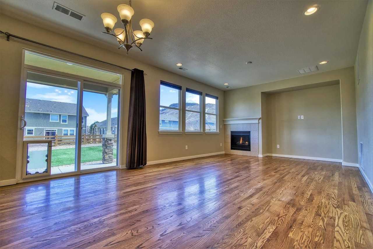 5796 Dunraven St - Photo 3 of 20