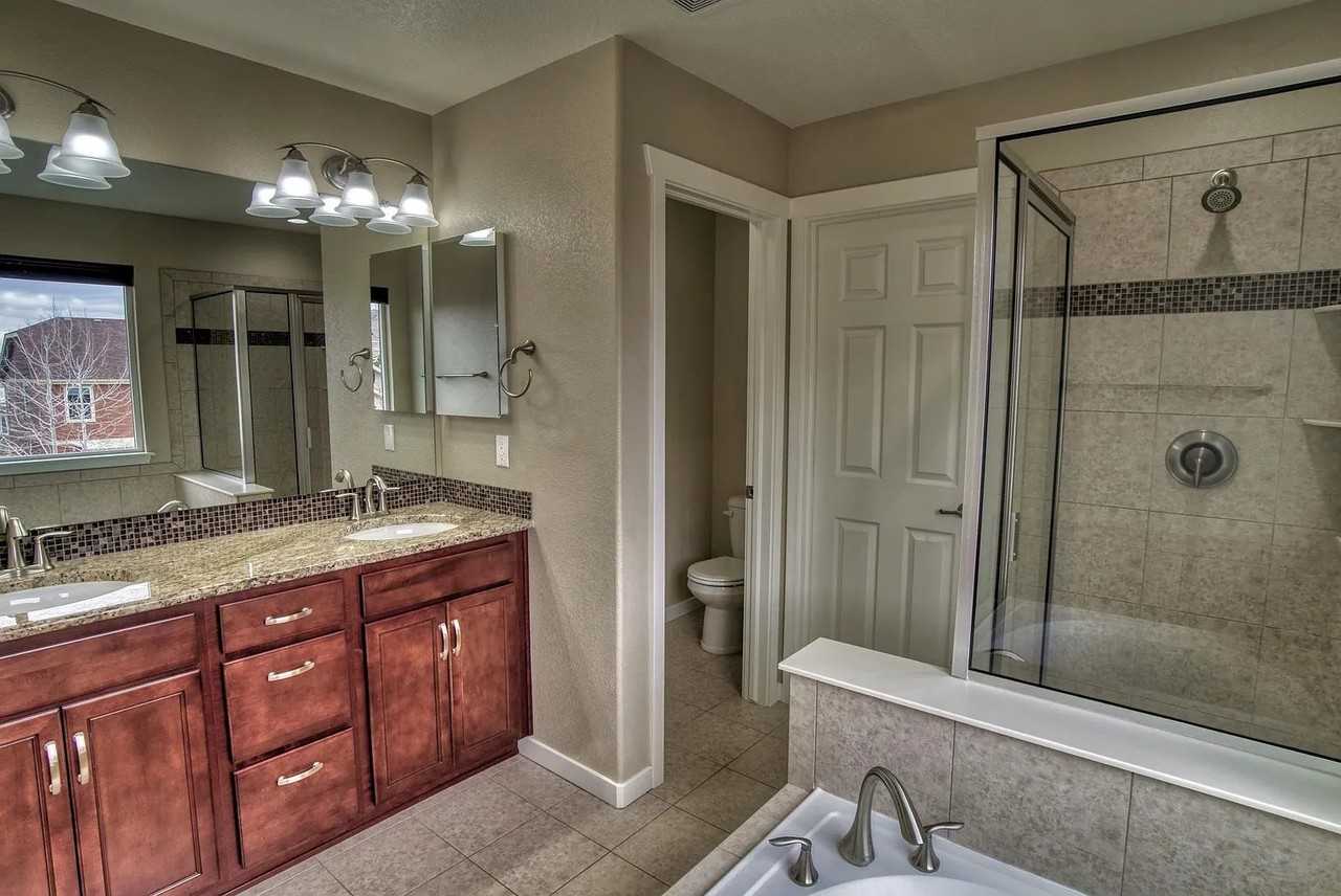 5796 Dunraven St - Photo 7 of 20
