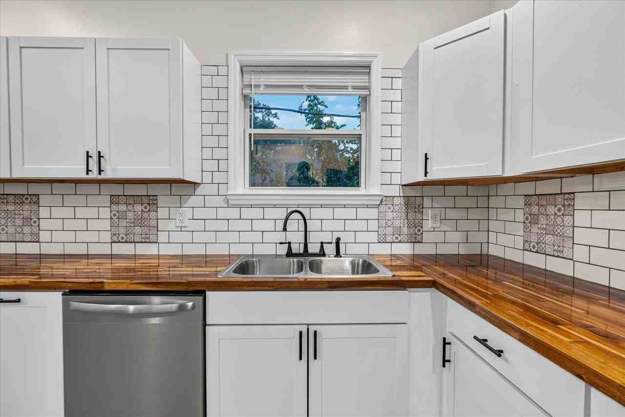 1713 S Orchard Knob Ave - Photo 5 of 20