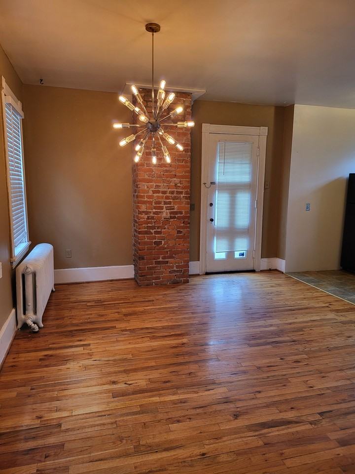 376 Pearl St #REAR - Photo 2 of 16