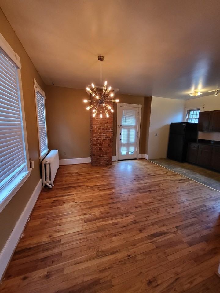 376 Pearl St #REAR - Photo 3 of 16