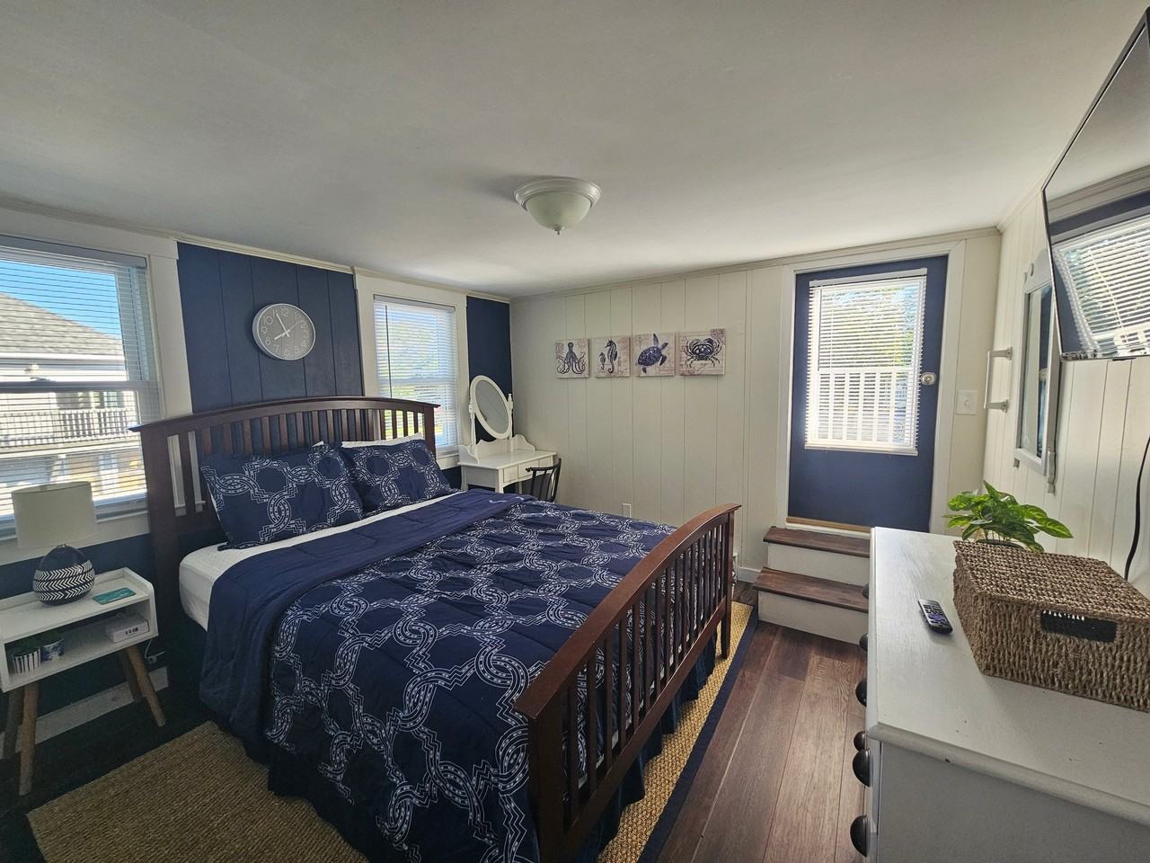 15 Tunis Ave #2 - Photo 3 of 15