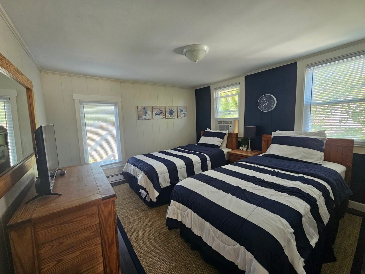 15 Tunis Ave #2 - Photo 4 of 15
