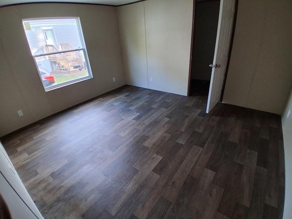 249 Ceceile St - Photo 6 of 11