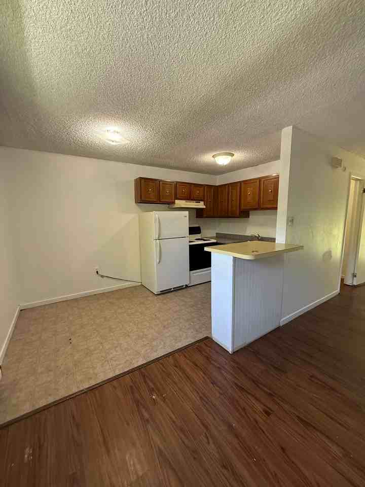 2111 Florence Ave #A - Photo 5 of 17