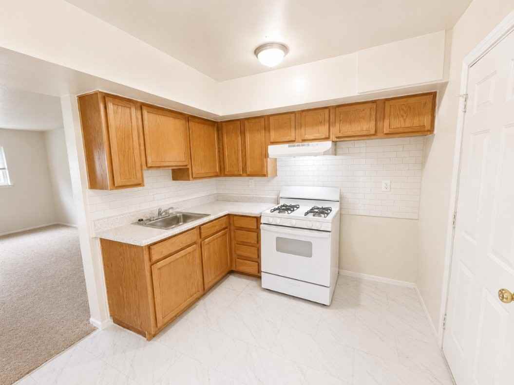 7135 Wentworth St - Photo 5 of 8