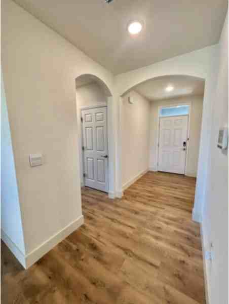 2509 Nw 27th Pl - Photo 3 of 37