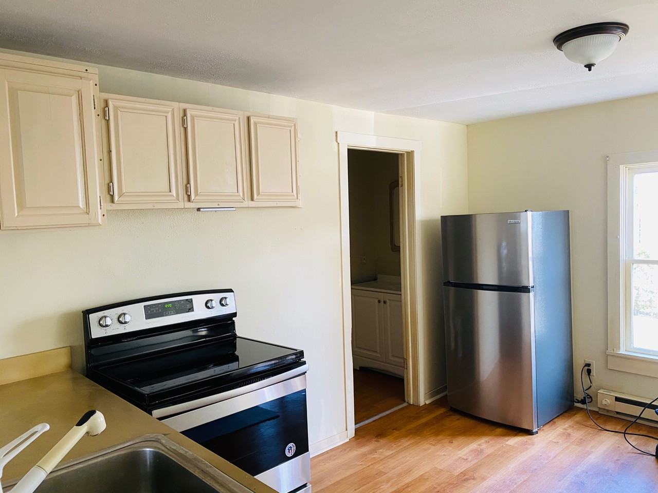169 Main St #4 - Photo 3 of 13