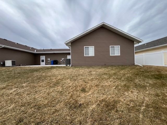 3438 Kyle St #A - Photo 2 of 23