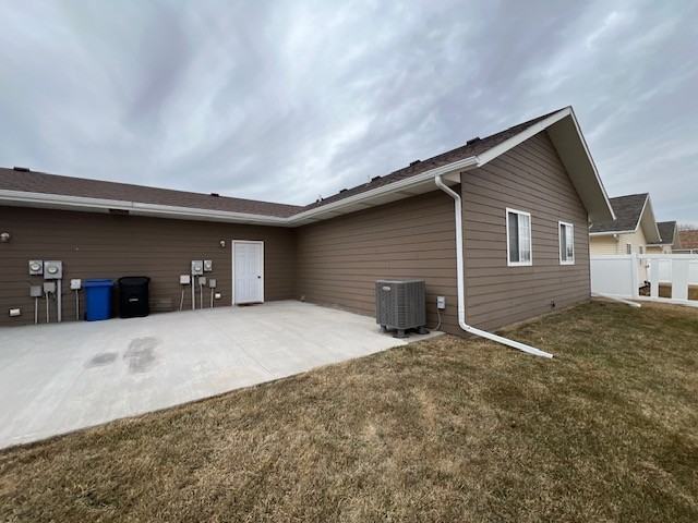 3438 Kyle St #A - Photo 3 of 23