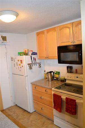 53 Village Brook Ln #4 - Photo 3 of 12