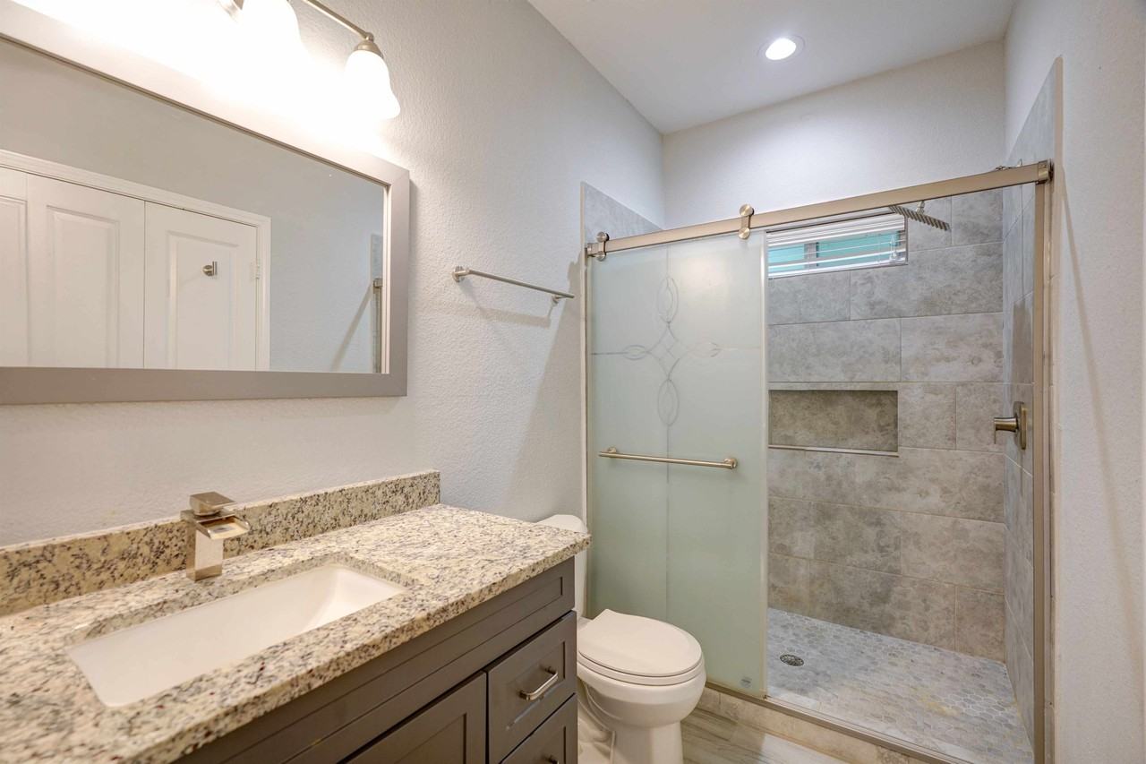 16926 Kempwood #NA - Photo 5 of 18