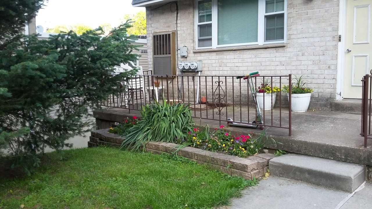 289 Greenough St #1stFLFLONT - Photo 7 of 8