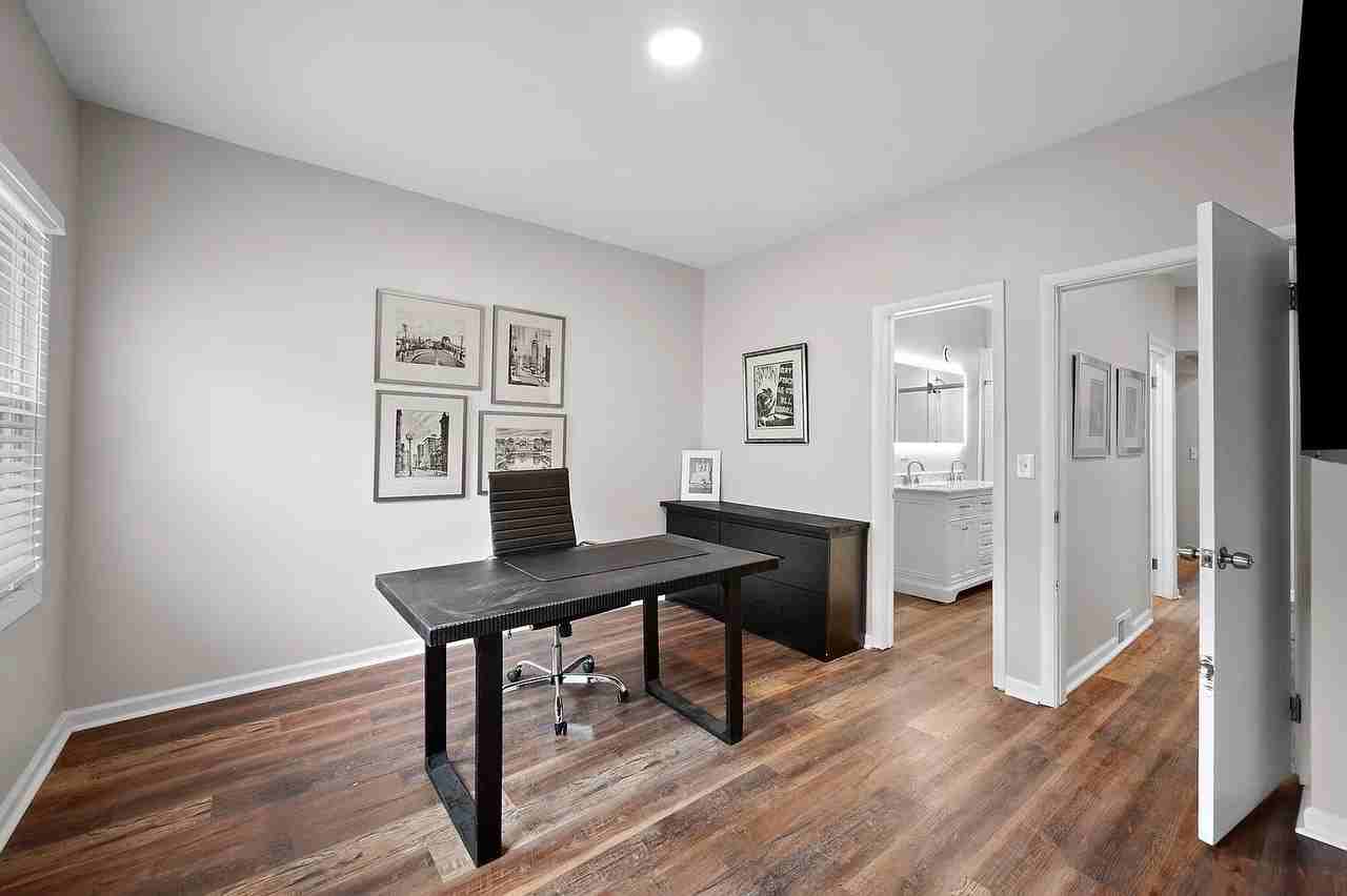 2109 Murray Hill Rd #1 - Photo 5 of 6