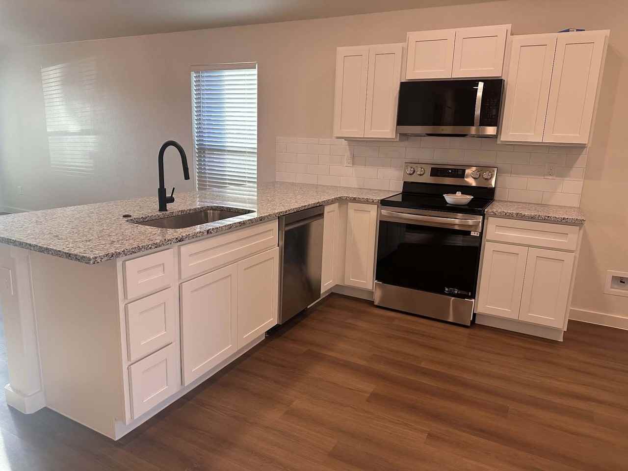 13825 Gary Ave #13825 - Photo 5 of 15