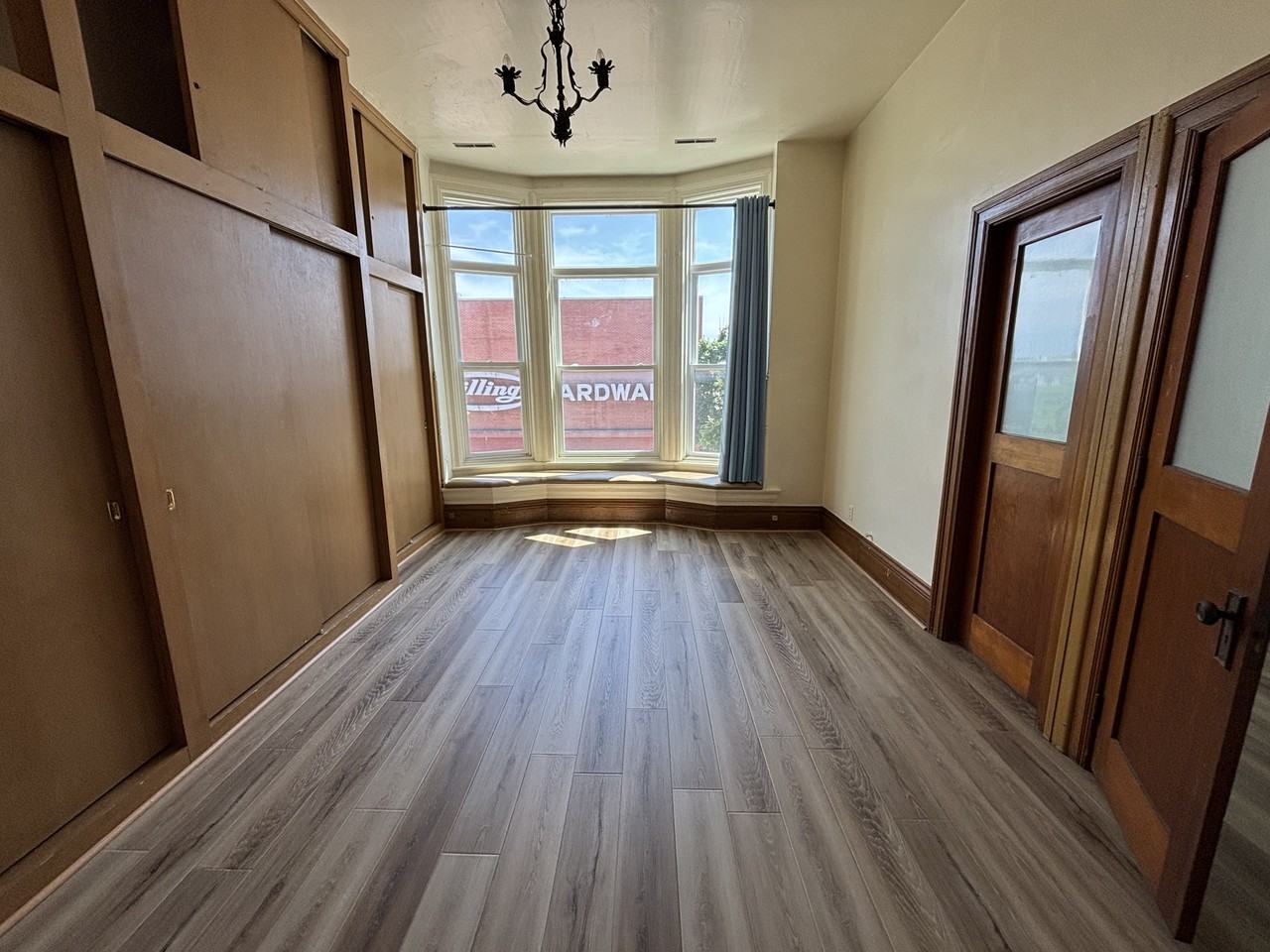 902 Michigan Ave #906A - Photo 2 of 15