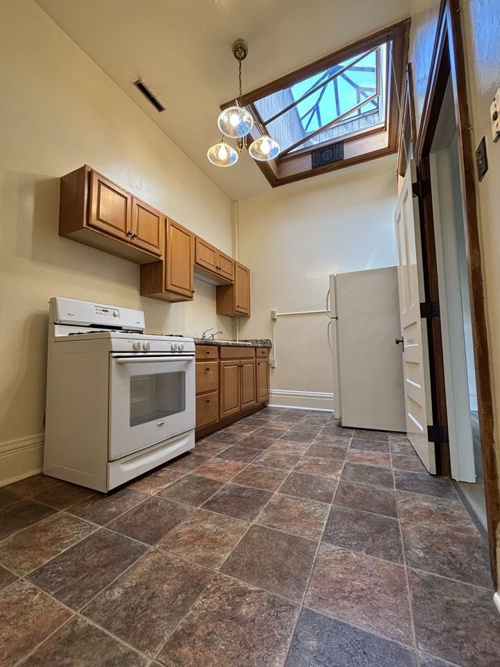902 Michigan Ave #906A - Photo 5 of 15