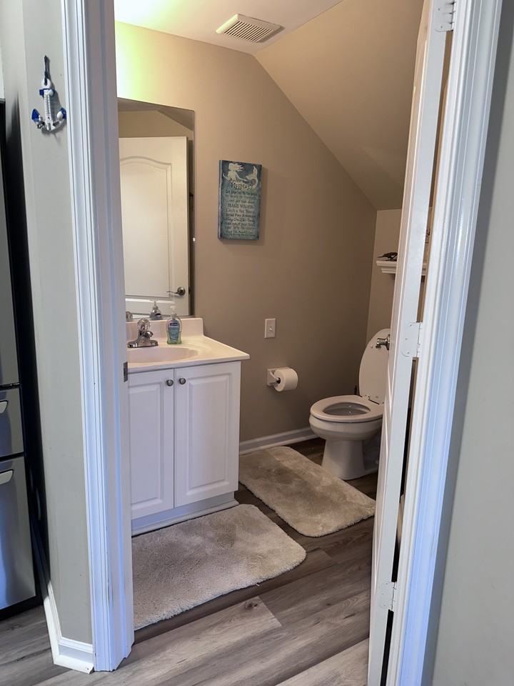 1173 Farrcroft Way #NA - Photo 4 of 7