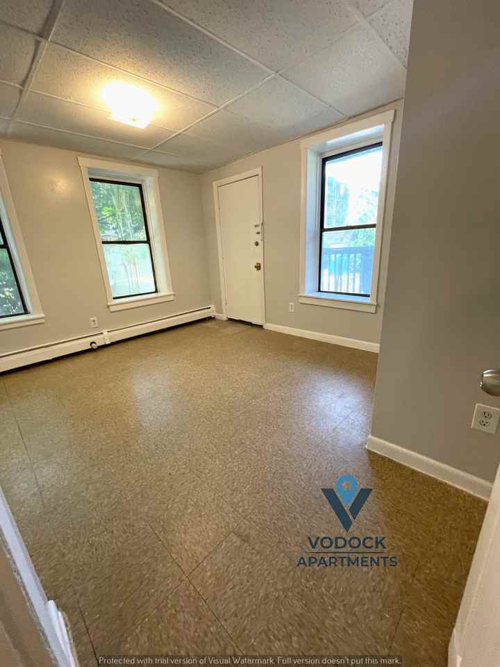 5 Adams St #1B - Photo 2 of 9