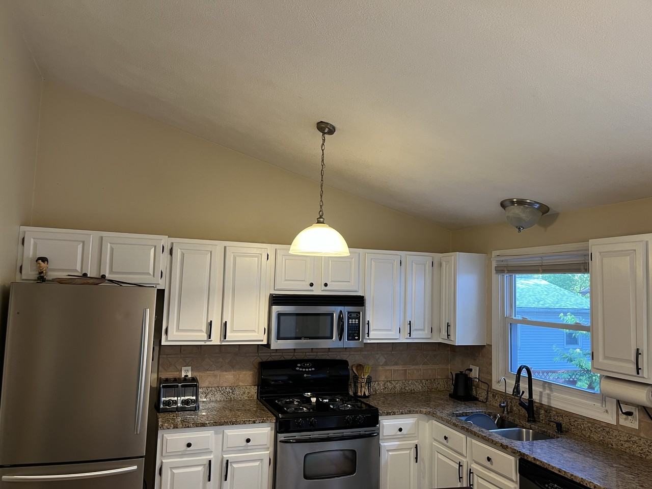 331 Beachwood Dr #NA - Photo 4 of 18