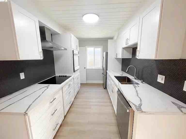 2621 Merion Drive - Photo 2 of 10